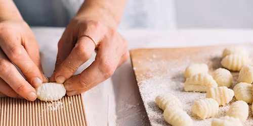 Atelier cuisine italienne "Gnocchi de pommes de terre... et pas que !"\u2013 \u00e0 vos tabliers ! \ud83e\udd54\ud83c\udf60