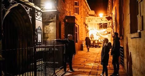 Haunted & Hidden Bristol Tour & Historic Pub stop