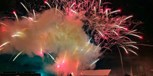 Gro\u00dfes Klangfeuerwerk