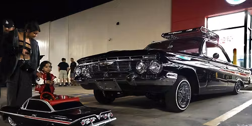 12th Street Cruise Night