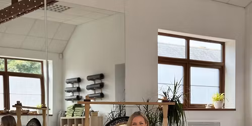 Kundalini Yoga - The Energy Series: AWAKEN