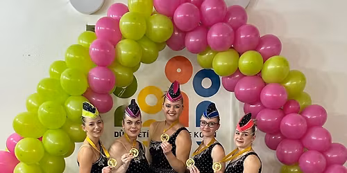 O poh\u00e1r ze Z\u00e1mku - s\u00f3la, dua