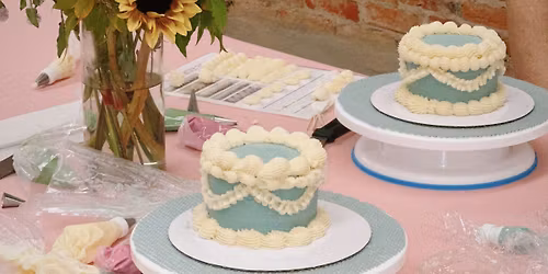 Vintage Cake Decorating Class
