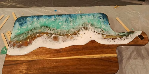 Resin Charcuterie Board Workshop : Ocean Wave Board