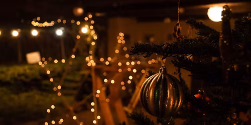 T\u00e2rg de Cr\u0103ciun la Hosman - Weihnachtsmarkt in Holzmengen