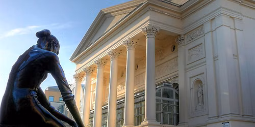Theatre Wanderings Through Covent Garden