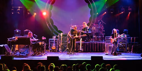 THE MACHINE PERFORMS PINK FLOYD