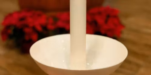 Traditional Christmas Eve Church Service with Candle Light Silent Night - Roanoke,VA