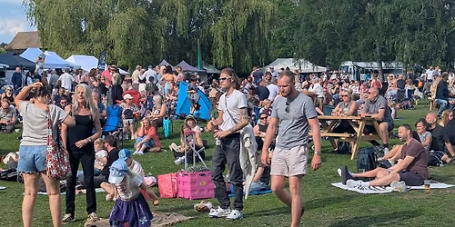 Warwick Pursuits SILENT DISCO