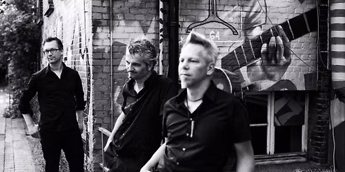 GOD HATES GREEN LIVE HEILE WELT