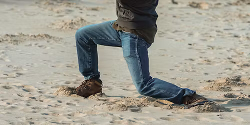 Contact Improvisation Jam at the Sea