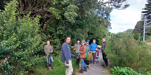 Ng\u0101 Uruora Christmas BBQ\/Waik\u0101k\u0101riki Wetland W**d Whackers