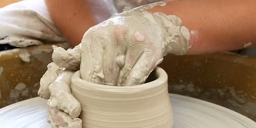 WHEEL THROWING CLAY FOR BEGINNERS - CLASSES & WORKSHOPS
