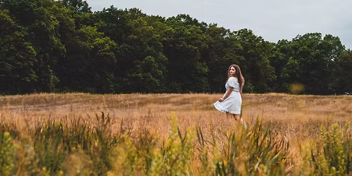 Elly Cooke at Island Green