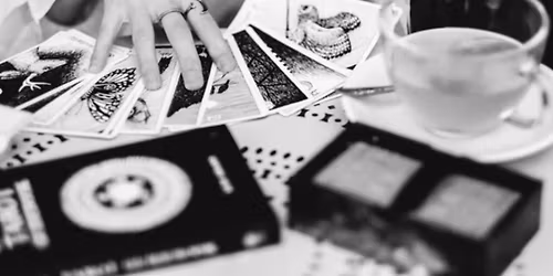 Tarot & Tea