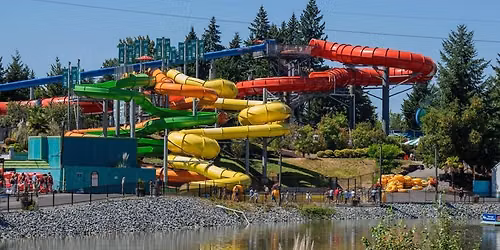 20 year reunion weekend-Family day at wild waves!