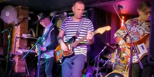 The Polaroidz playing at Esquires Sunday Sessions, Bedford