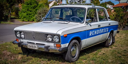 Retr\u00f3 maj\u00e1lis