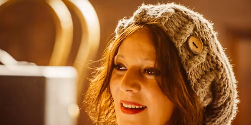 Szidi Tobias v Dome Hany Hegerovej