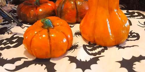 "Hello Autumn!" Make Clay Pumpkins