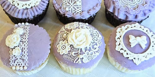 Vintage Lace Cupcake Class