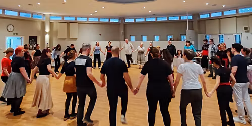 Szent Andr\u00e0s napi T\u00e1nch\u00e1z\/ St Andrew\u2019s day Dance House