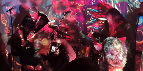 Brown Note Ball met: Triptonus (AT), Atlanta, Der Neue Planet (DE) en Tetsuwan