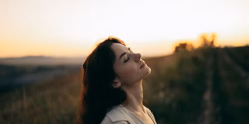 Matin Yogi: Inspirez votre \u00e9nergie! atelier sp\u00e9cial Prana Vayu.