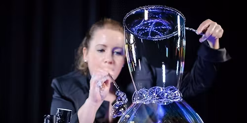 Barnel\u00f8rdag med bobleshow