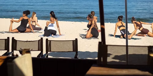 Beach Yoga & Brunch au Sauvage