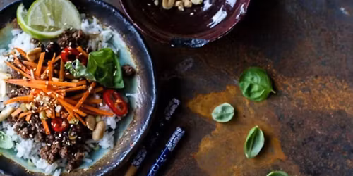 Thai it Up! - Family Class