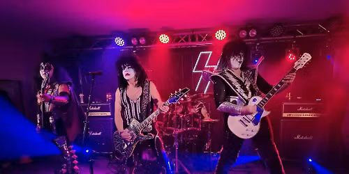 Diggers The Entrance gets KISSed on Independance Day!!