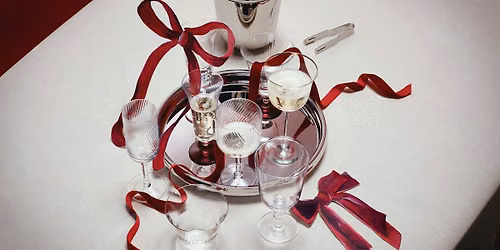 Festive Prosecco Bottle Paint & Sip Masterclass