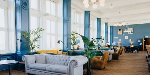 Photowalk Crossover - Voigtl\u00e4nder meets PHNX Coliving