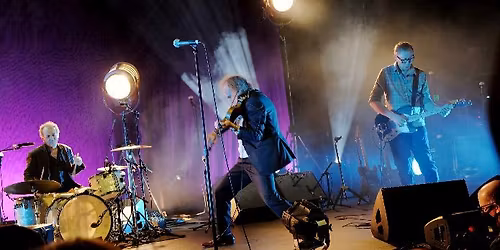 DIRTY THREE + invit\u00e9(e)s