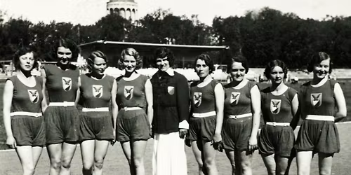 Nagy Jen\u0151, Rentka L\u00e1szl\u00f3... \u2013 fejezetek a debreceni sport t\u00f6rt\u00e9net\u00e9b\u0151l