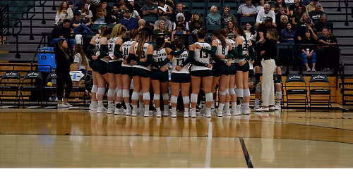 UC Irvine Anteaters at Cal Poly Mustangs Womens Volleyball