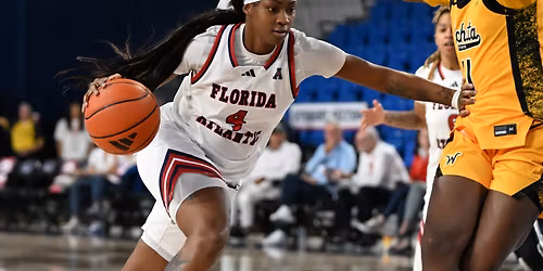 UTSA Roadrunners at Wichita State Shockers Softball at Wilkins Stadium