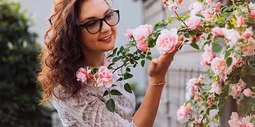 Free Class | Rose Essentials