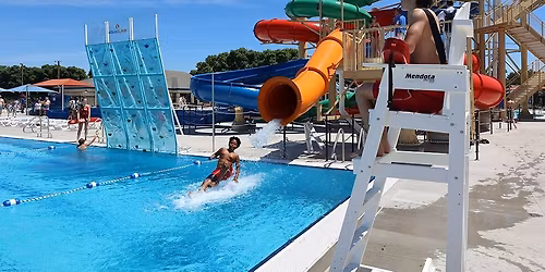WOW - Soldier's Field Aquatics Center