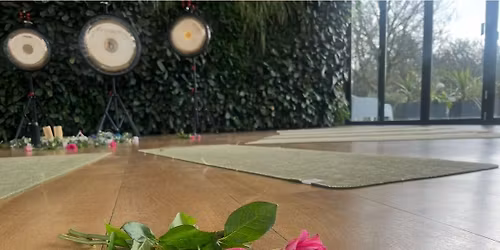 \u2018Embers of Light\u2019 Relaxation Sound\/ Gong Bath  