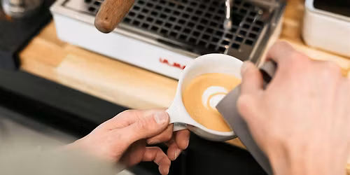 Lima Coffee Class \u2022 ADVANCED Latte Art