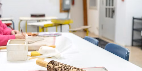 Clay Classes - Dinosaur Glazing