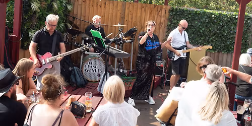 The Grand Avenues play The Phoenix, Corby