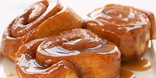 Wild to Table Social: Lesson on Bogs and "Winter Chanterelle" Caramel Cinnamon Buns