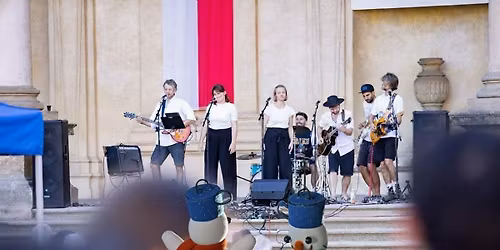 \u017dAMPION + V\u00e1no\u010dn\u00ed svatba sn\u011bhul\u00e1ka Karla (Loutky bez hranic)