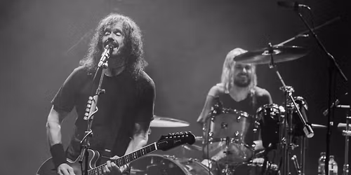 UK Foo Fighters \/\/ Sunderland Fire Station