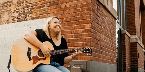 Emilie @ Vintage Grounds