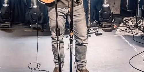 Ute Lodge Bar and Grill - Ronnie on Acoustic- Woodland Park