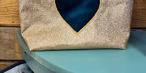 Sewing Techniques - Reverse Appliqu\u00e9 Make-up Bag